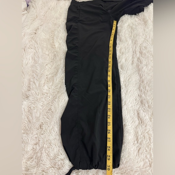 Athleta La Viva Women’s Black Runched Joggers Size: 8 - Picture 8 of 8